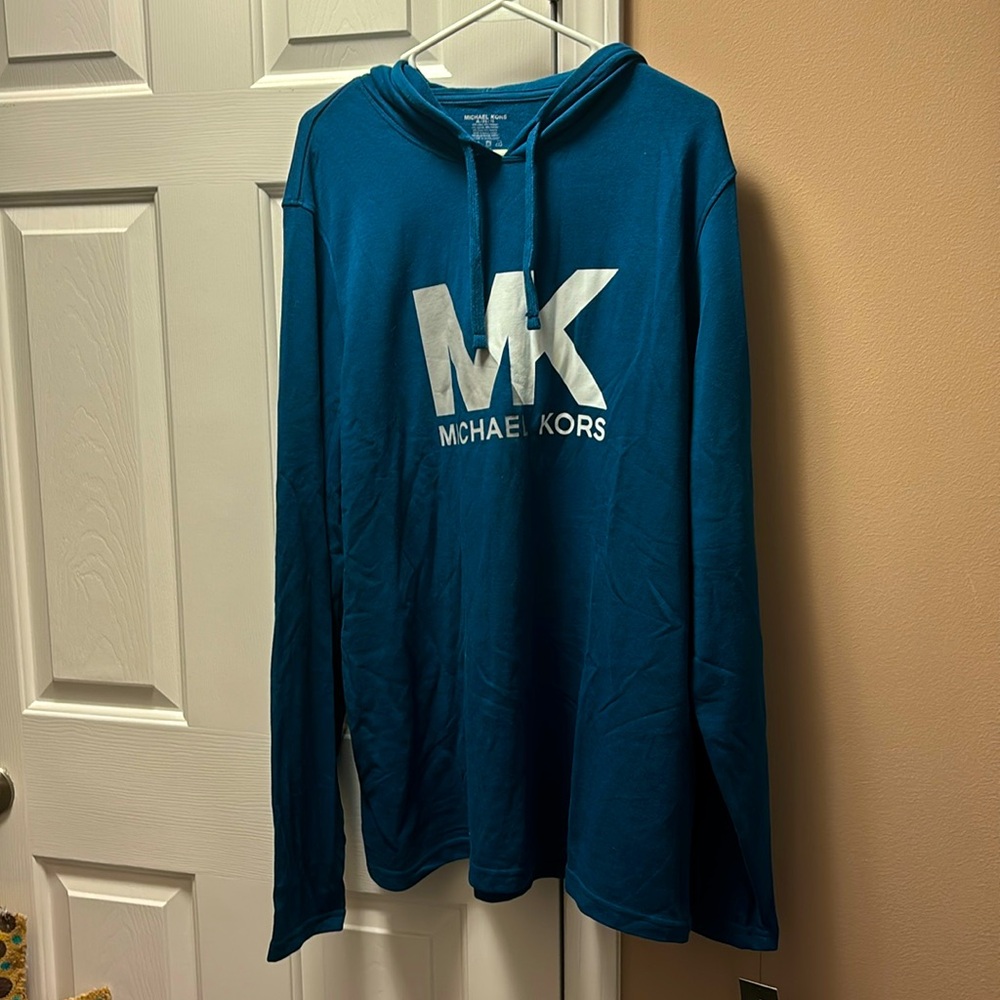 Long sleeve tshirt hoodie